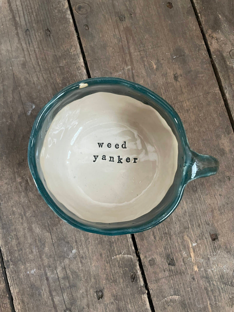 weed yanker Mug image 0